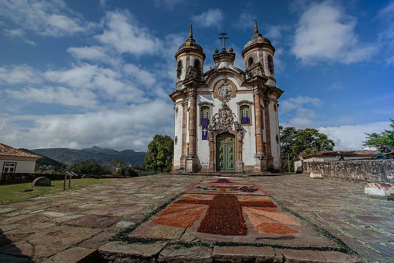 Par Quias De Ouro Preto Divulgam Nota Sobre A Confec O Dos Tapetes