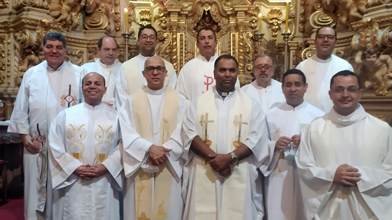 Padre Luiz Carlos Ferreira Celebra Jubileu De Prata Sacerdotal