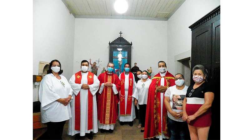 RELIGIÃO: Paróquias de Bariri celebram São Brás com benção da
